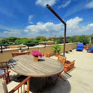 Apartment Mecenate Charme Apartment, Rome