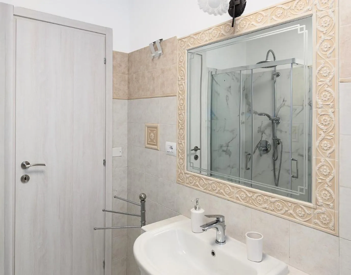 Alloggio Turistico Metro C Rome Apartment