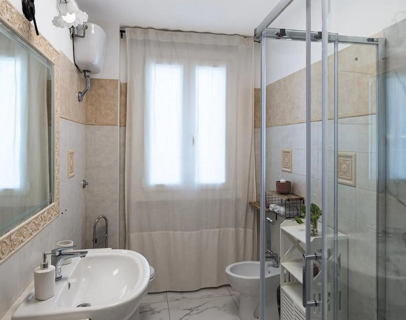 Apartment Alloggio Turistico Metro C Rome Italy